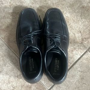 van heusen dress shoes